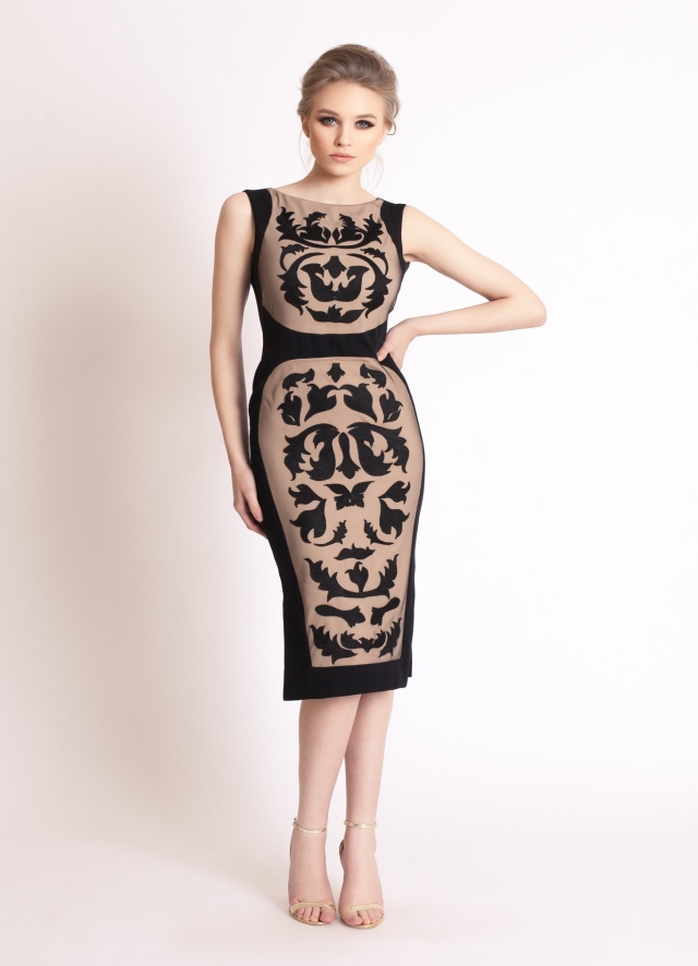 Rochie cocktail midi conica neagra cu spatele gol si tulle cu broderii Grapevine