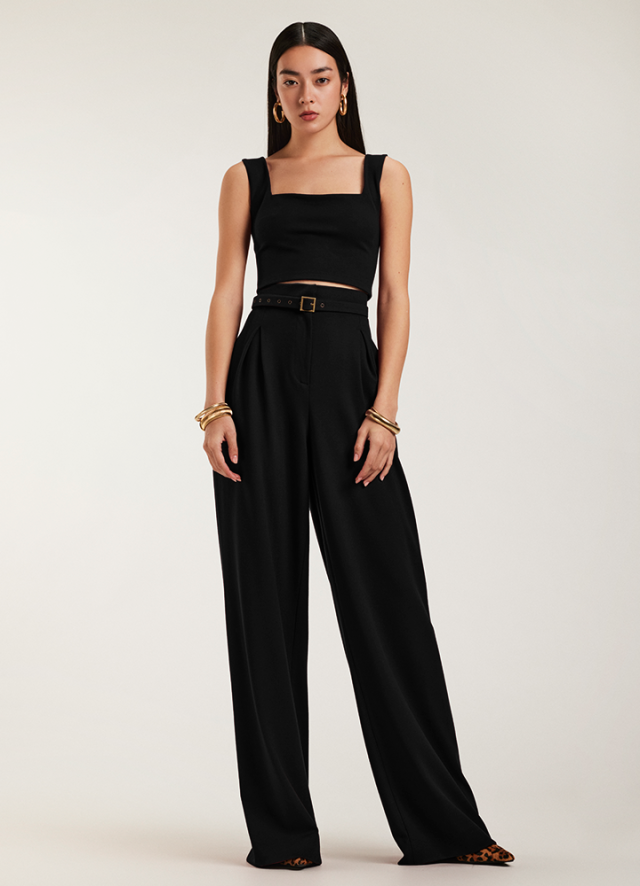 Set negru din tricot format din DOUA piese: top cu bretele si pantaloni drepti cu pense Pinot