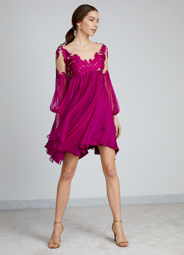 Rochie de seara scurta larga roz cu broderie si maneci lungi din voal de matase Hermia