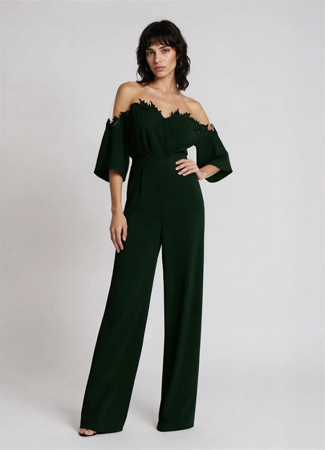 Salopeta cocktail lunga neagra cu pantalon evazat si decolteu in V cu broderii Zora