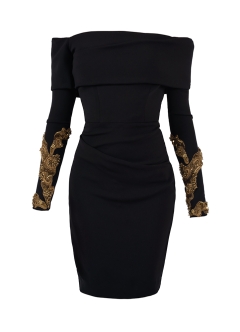 Rochie cocktail scurta neagra cu decolteu pe umeri si maneci lungi cu broderii Sforza