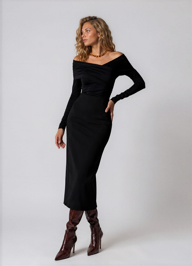 Set negru format din bluza cu drapaje si fusta midi in clini Asha