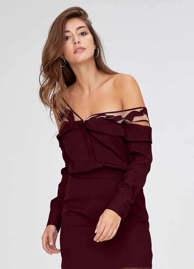 Camasa bordeaux din vascoza cu umeri decupati si tulle cu broderie Reveal
