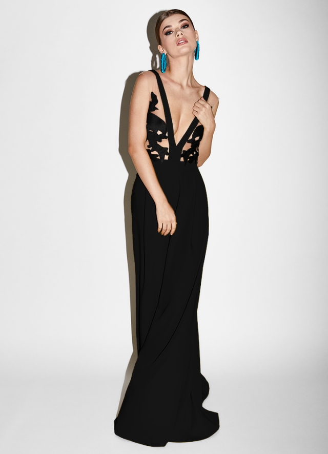 Salopeta cocktail lunga neagra din satin cu pantalon evazat si decolteu in V cu broderii Fever