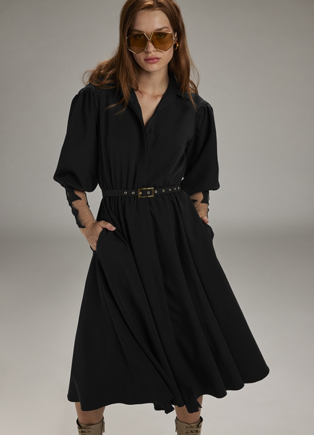 Rochie camasa midi neagra cu croiala evazata si broderie pe maneci Azalea