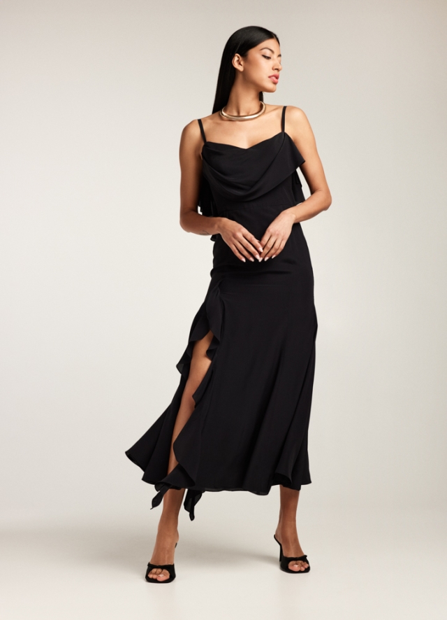 Rochie neagra midi din matase cu volane si slit pe picior Nera